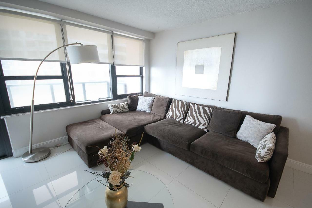 Oceanfront At The Alexander Apartahotel 2*
